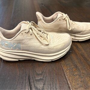 Hoka Clifton 9 Size 5.5 Women’s Running Shoes